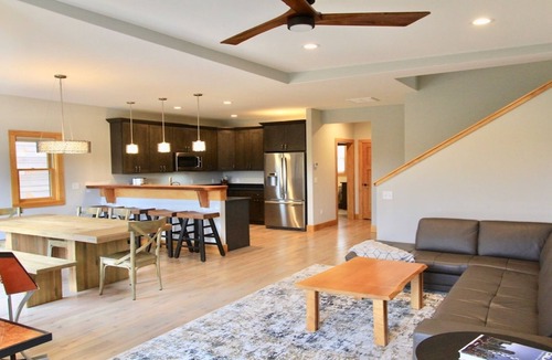 Asheville House | Magic mountain - west Asheville chalet with spectacular views