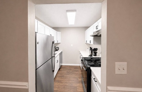 Shannon Villa | Magnolia Haus Hoover | King + Queen Stay