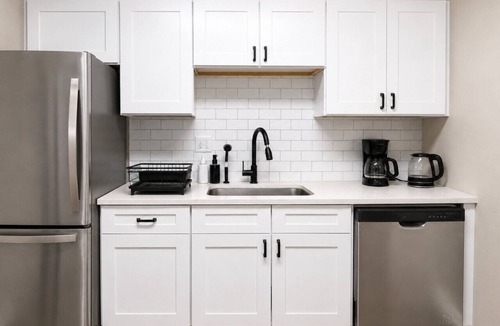 Shannon Villa | Magnolia Haus Hoover | King + Queen Stay