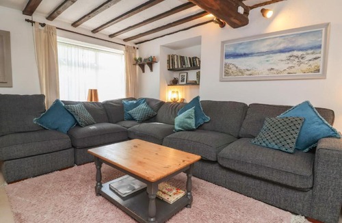 Barnstaple House | Magnolia View