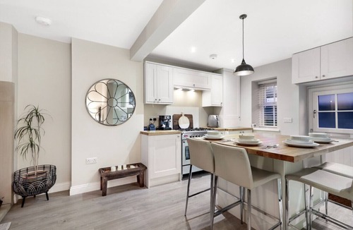 Eastgate House | Magpie Cottage - North East Escapes