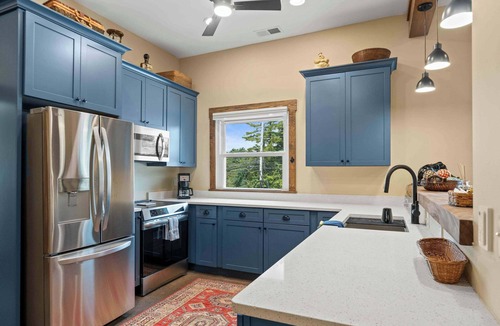 Highlands Apartment | Main Street Elevated