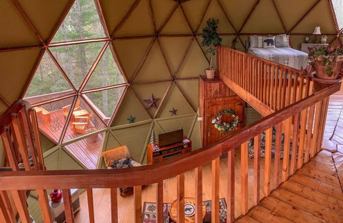 Grassy Creek Cabin | Make September Unforgettable in Your Carolina Mountain Retreat!