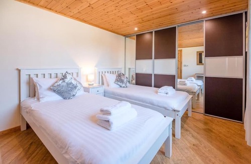 Hopton House | Mallards' Rest, Fritton