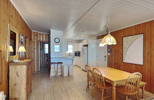 Topsail Beach House | Mamaw's Spot | Oceanfront + Pet Friendly!