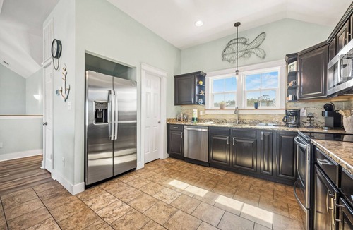 South Nags Head House | Mariner's Star Five Bedroom Home in Nags Head with Private Pool and Hot Tub