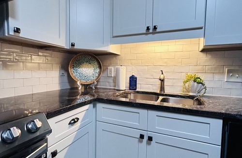 Ash Condo | Marley Cove: Beautiful Condo in Cherry Grove, NMB Just Steps from the Shore
