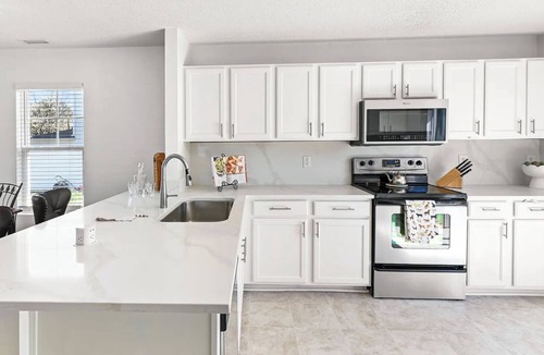 Knightdale House | Marvelous 4-bedroom house with AC in welcoming Knightdale