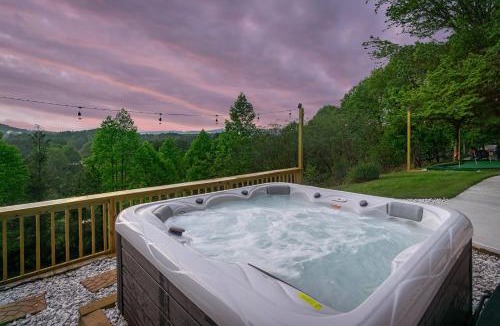 Weaverville House | Massive Asheville Compound A Memorable Experience