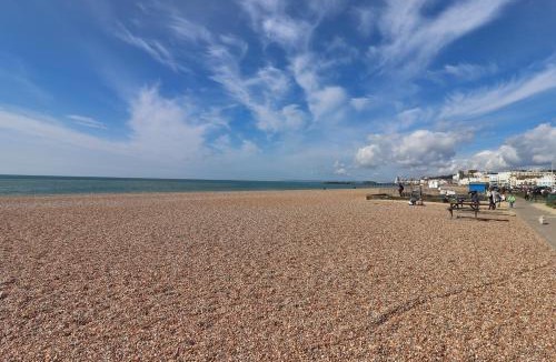 Old Town Hastings House | Master accommodation suite 8