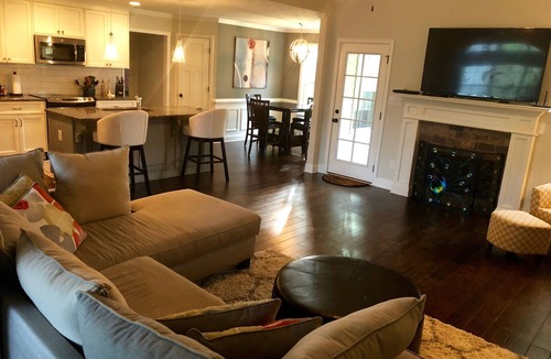 Bath House | Masters Week 2024 Rental