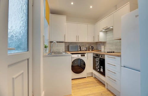 Fenham House | Mauve Modern 3-Bedroom Home in Newcastle