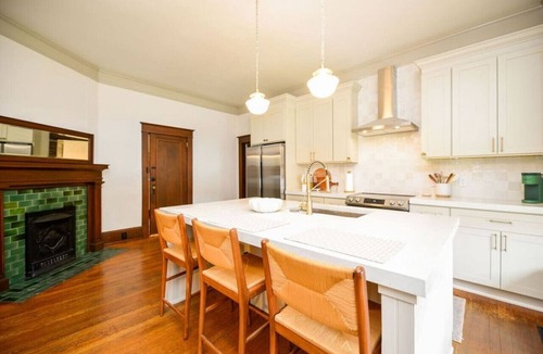 Burlington Apartment | McCauley House A | Classic, Updated & Functional