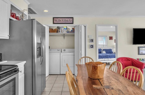 Yaupon Beach House | Mead Us At The Pier: Oceanfront Beach Cottage Near Oak Island Fishing Pier