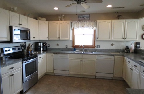 Carova Beach House | Meant To Be Your Home Away from Home 5 BR, 4.5 BA Pool Hot Tub Walk to 4X4 Beach