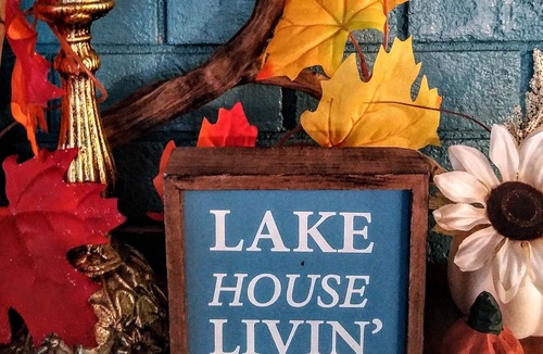 New London House | Memorial and Labor Day still available!