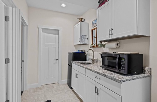 Harkers Island Apartment | Mi Faro 1 Bedroom Duplex by RedAwning