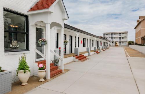 Nags Head Hotel | Mia's Boutique Hotel