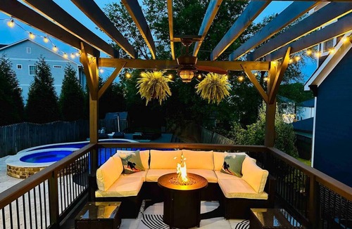 Dilworth House | Miami Escape w/Pool & Hot Tub