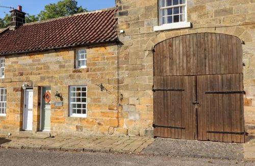 Castleton House | Michaelmass Cottage