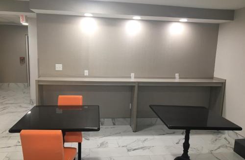 Toddville Road Hotel | Microtel Inn by Wyndham Charlotte Airport