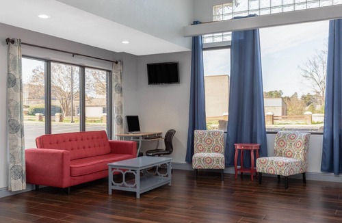 Cornelius Hotel | Microtel Inn by Wyndham Cornelius/Lake Norman