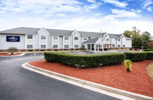 Southern Pines Hotel | Microtel Inn & Suites by Wyndham Southern Pines Pinehurst