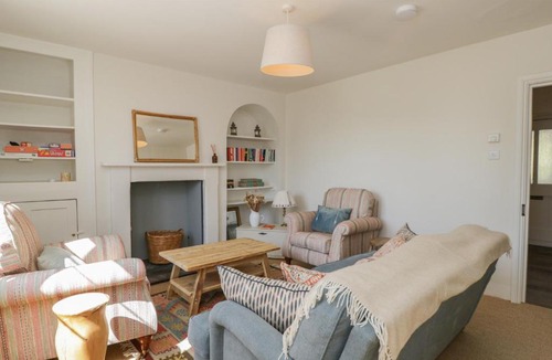 Ebbesborne Wake House | Middle Cottage