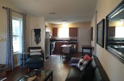 Piney Green House | Midway Park Hideaway @ TopShelfStays