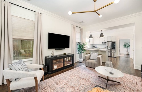 Plaza Midwood House | Midwood Hideaway - Hot Tub + FirePit + Peloton + Putting Green + DiscGolf