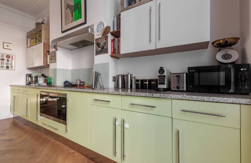 South Kensington House | Milborne Grove - Four Bedroom House, Sleeps 8