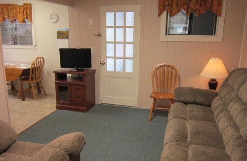 Flat Rock Cabin | Mill House Lodge - 2 Bedroom Suite Mill House