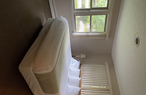 Flat Rock Cabin | Mill House Lodge - 3 Bedroom Suite