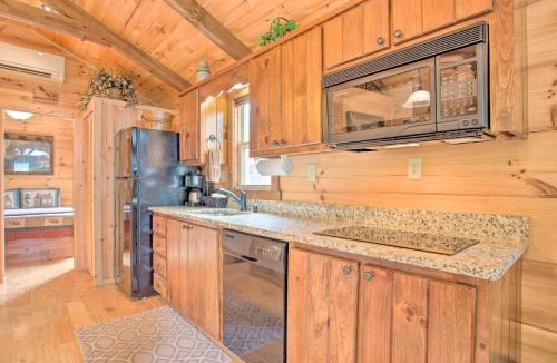 Mill Spring House | Mill Spring Cabin Near Parker-Binns Winery!