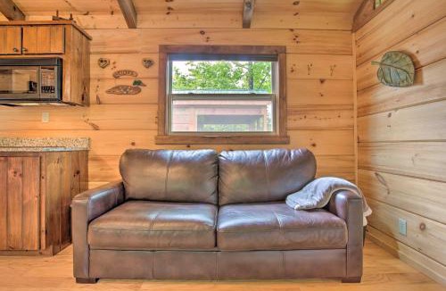 Mill Spring House | Mill Spring Cabin Near Parker-Binns Winery!