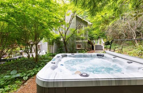 Fletcher House | Mills Gap Garden close to Asheville