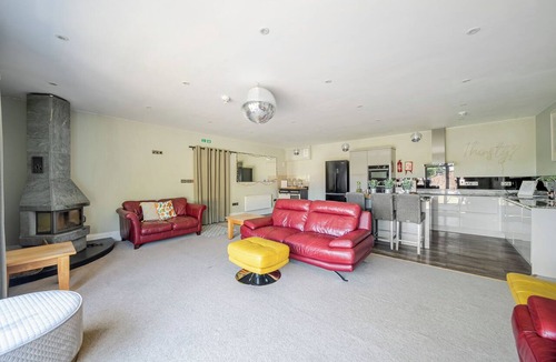 Gillingham House | Milton Manor