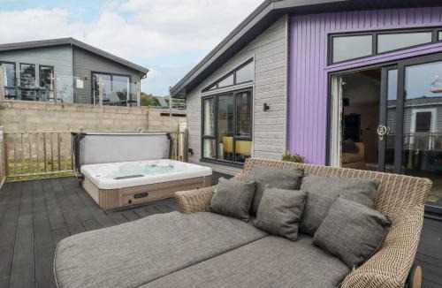 Redruth House | Minack Lodge