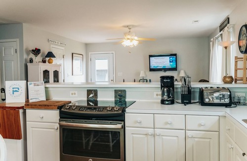 Holden Beach House | "Miss Me Yet" - Pet Friendly Canal Home, 3 Bedrooms/2 Bathrooms