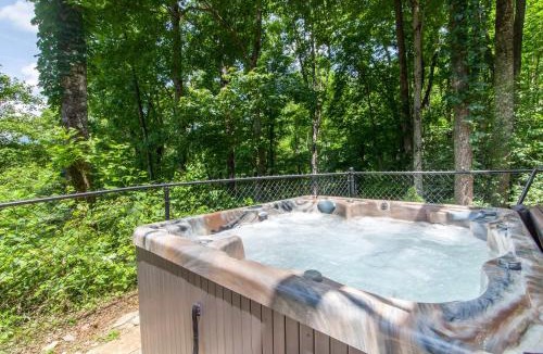 Lenoir House | Misty Mountain Cabin