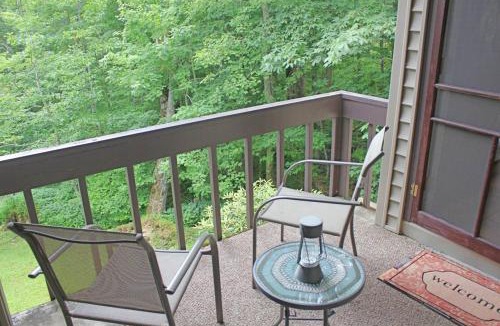 Sugar Mountain Apartment | Misty Woods 03