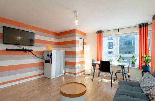 Leith Apartment | Modern 2-Bdr Flat in Edinburgh - Pass the Keys