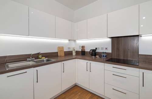 Royal Docks Apartment | Modern 2BR flat with Balcony, in East London - Pass the Keys