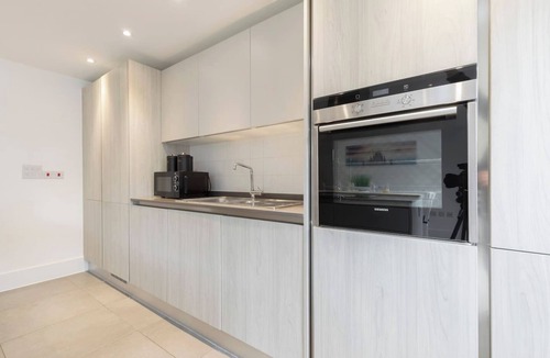 Cheltenham House | Modern 3 Bed Cheltenham Home