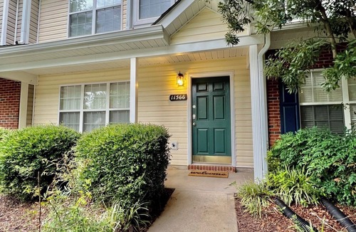 Harwood Lane Condo | Modern 3BR Townhome - Whitewater Center + Roku TVs