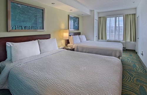 Greensboro Hotel | Modern All-Suite Hotel: Free Breakfast, Indoor Pool, Fitness & Prime Location