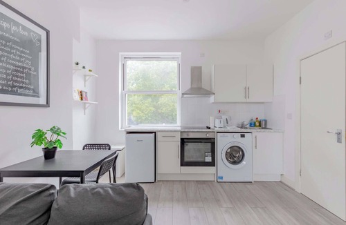 Wapping Apartment | Modern and Cosy 1BD Flat near London Landmarks