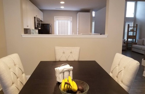 Jamestown House | MODERN AND SPACIOUS 3 BEDROOM HOME IN DT JAMESTOWN