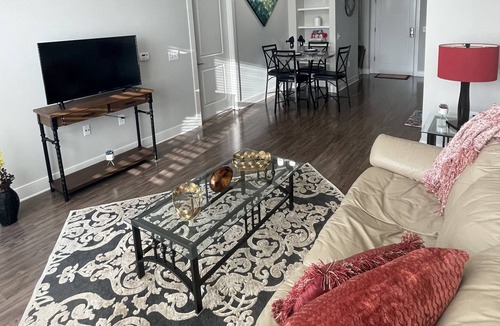 Downtown Apartment | Modern Apartment in Downtown Raleigh
