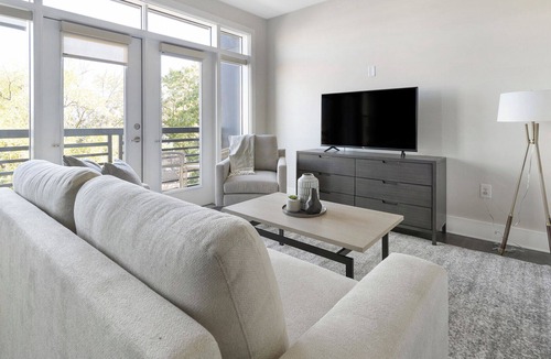 NoDa Apartment | Modern Apartment in Prime Location (ID9667X61)